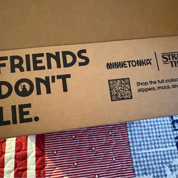 Brand New in Box Minnetonka Women’s Size 10 Stranger Things Holly Wheeler Boots - Picture 9 of 12